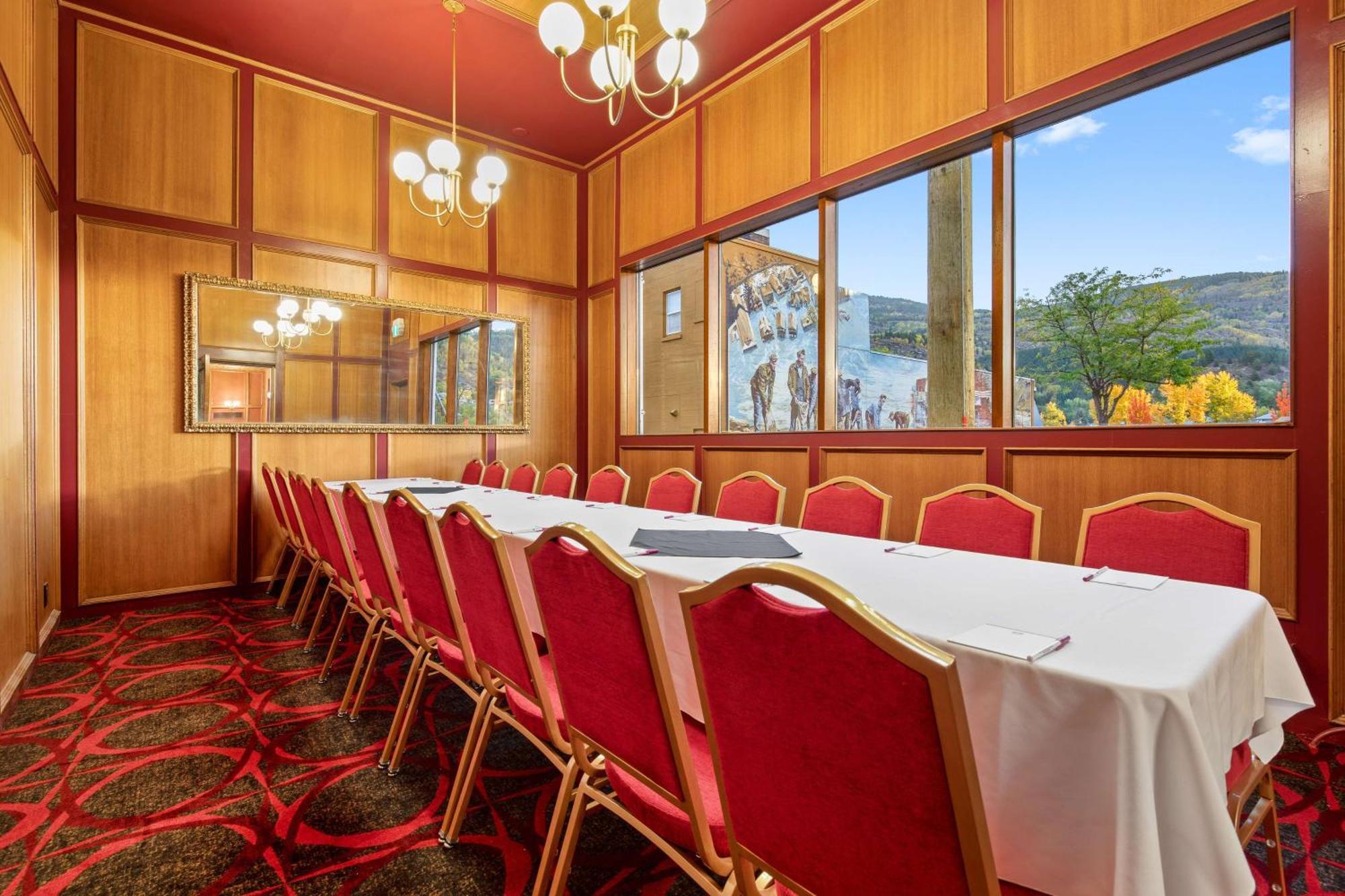 Crown Columbia Hotel; BW Premier Collection Trail Luaran gambar
