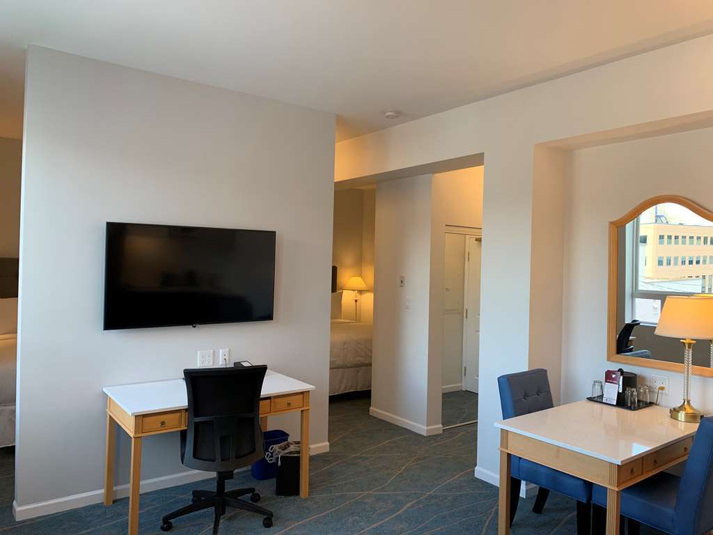 Crown Columbia Hotel; BW Premier Collection Trail Bilik gambar